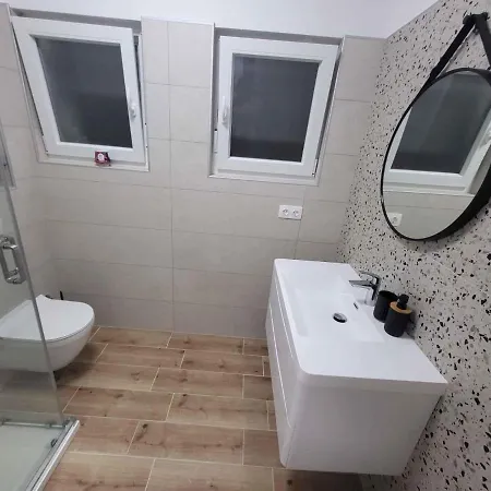 In 42942 Apartment Dramalj