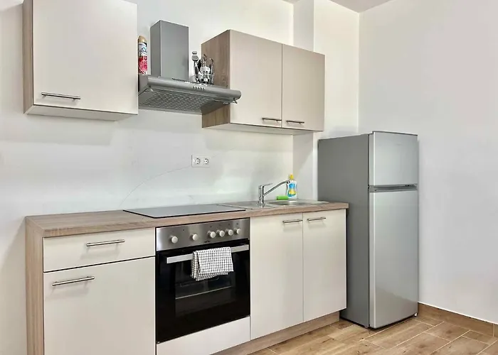 Appartamento In 42942