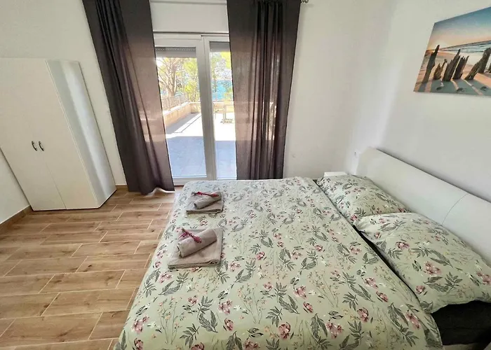 In 42942 Appartamento *